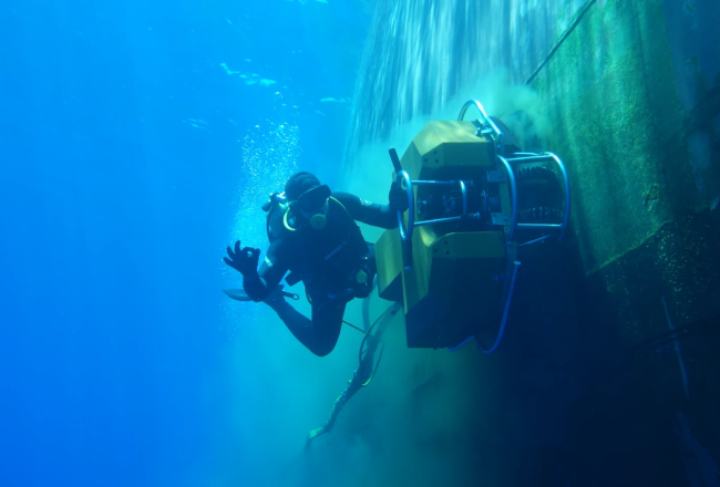 Hull Cleaning Hull Cleaning